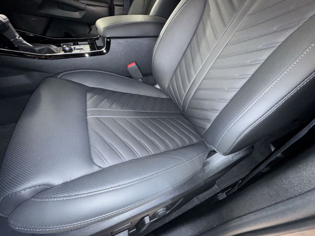 new 2025 Kia Sorento car, priced at $45,735