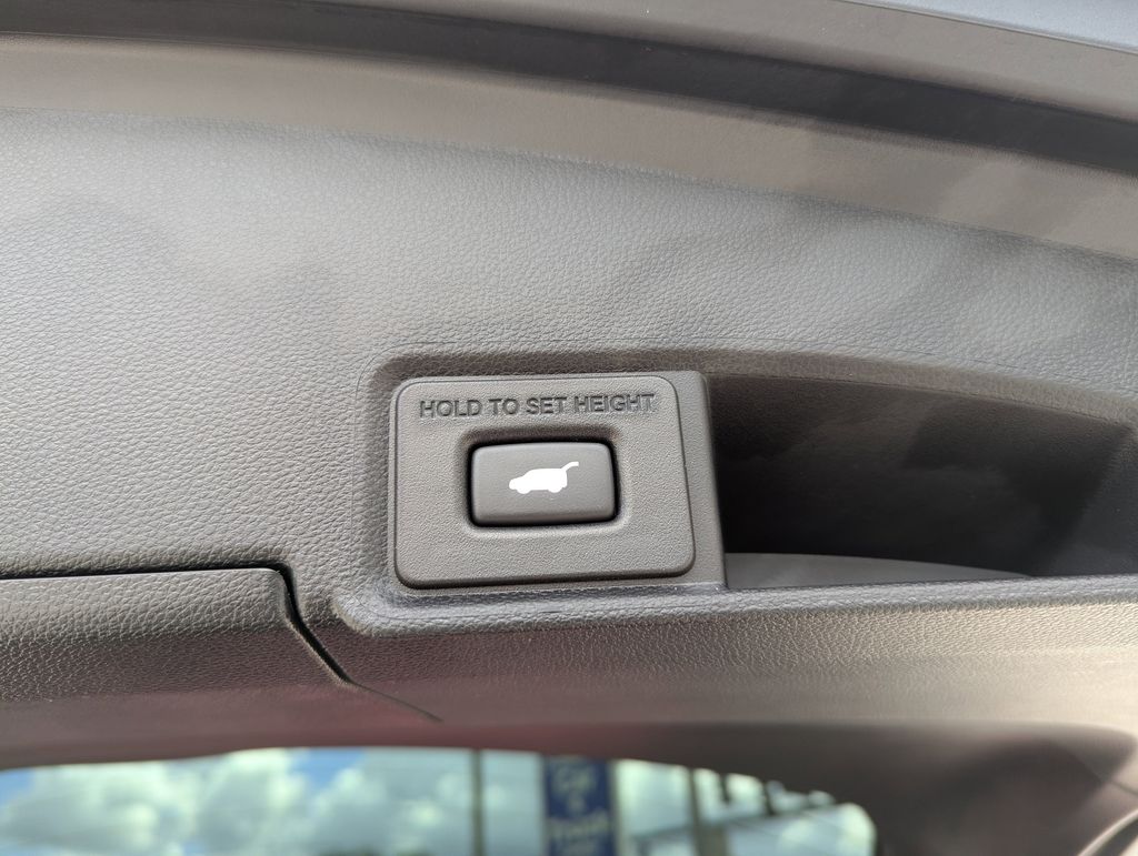 used 2023 Acura RDX car, priced at $37,407
