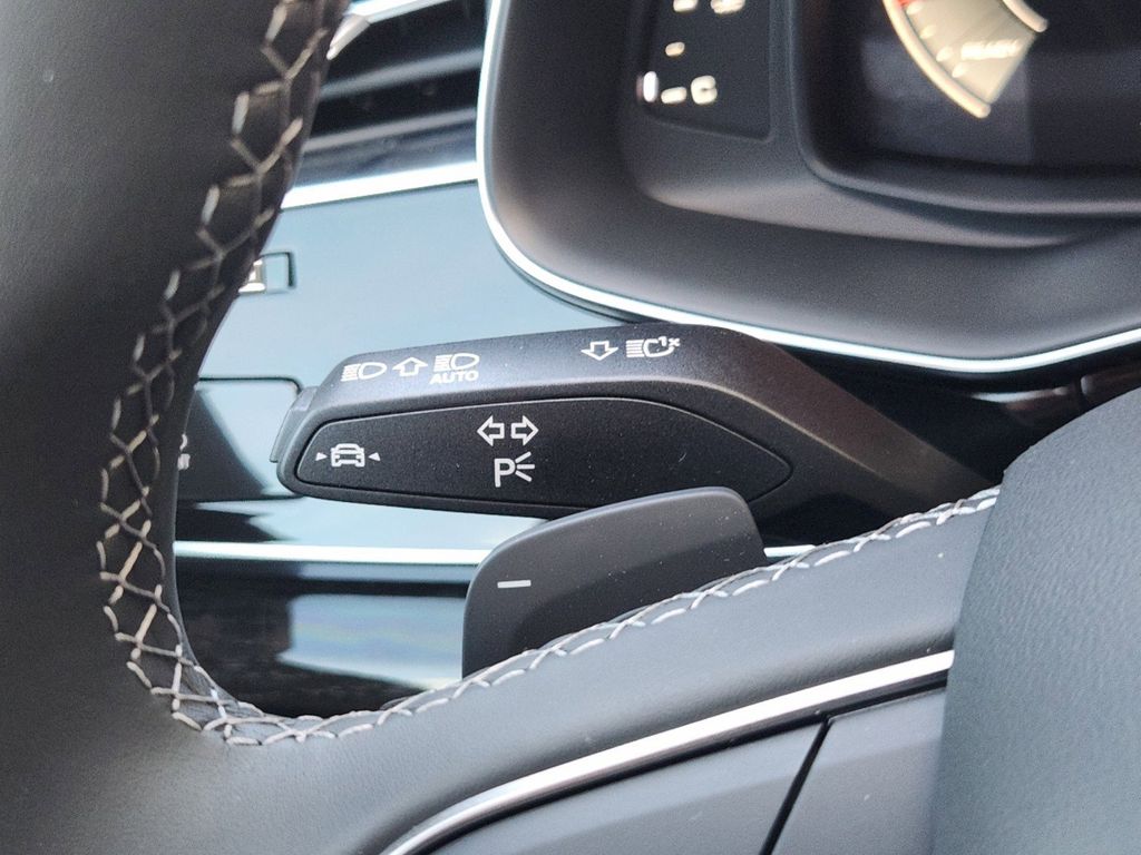 new 2025 Audi Q8 car, priced at $90,715