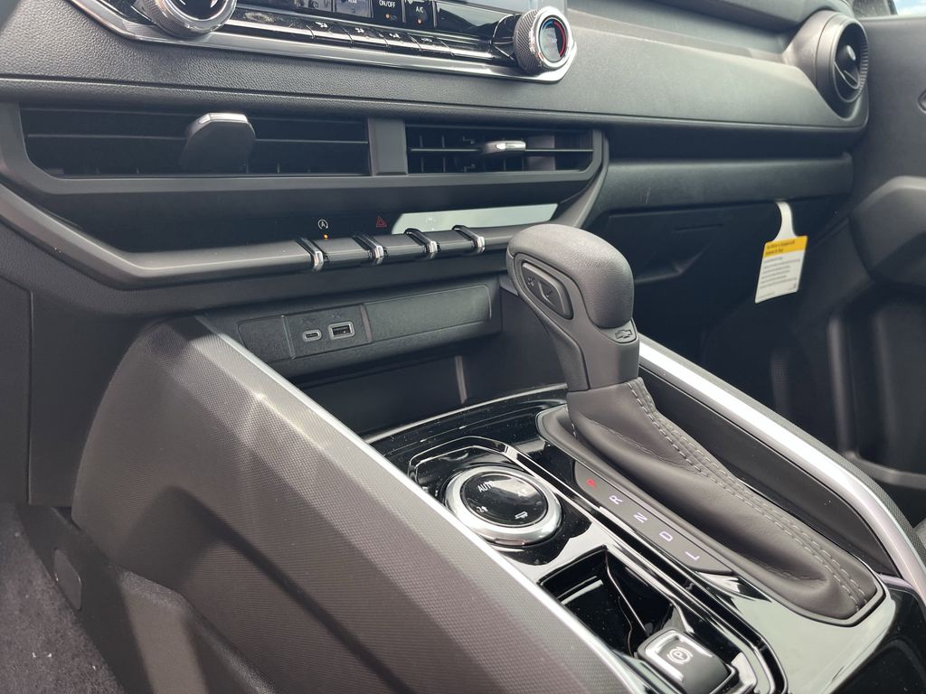 new 2025 Chevrolet Colorado car, priced at $30,400