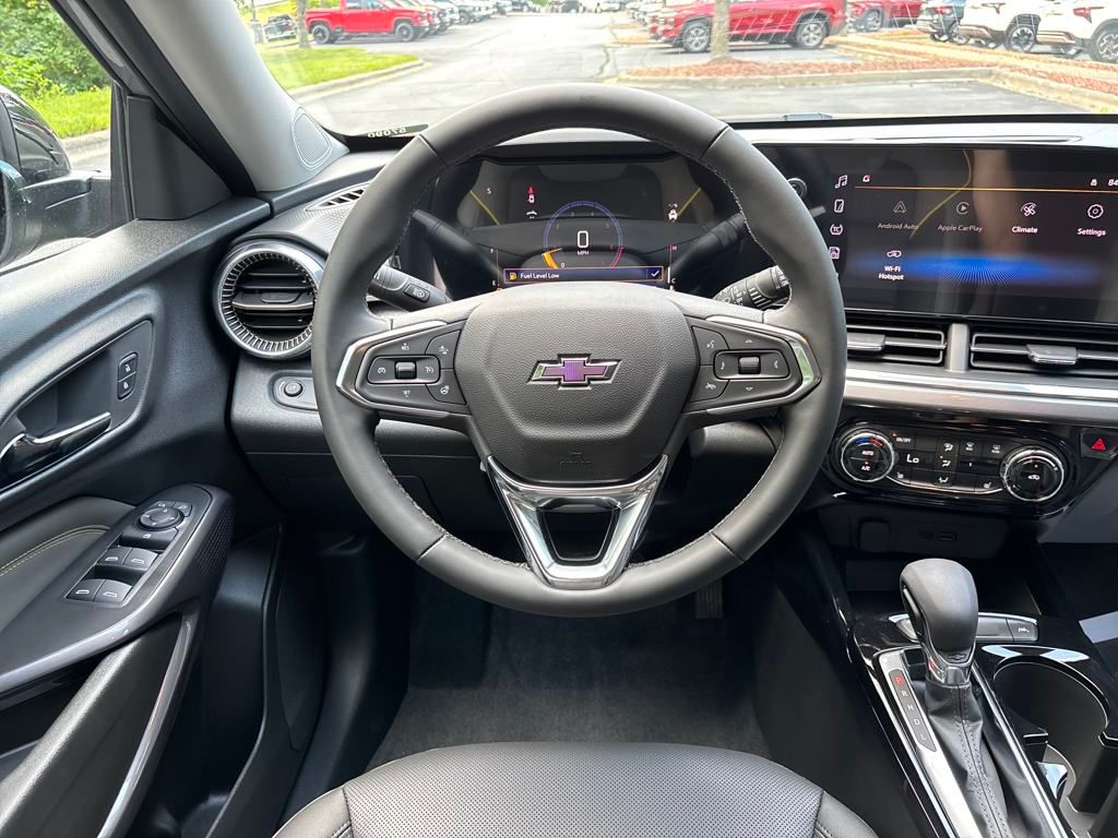 new 2025 Chevrolet Trax car, priced at $26,690