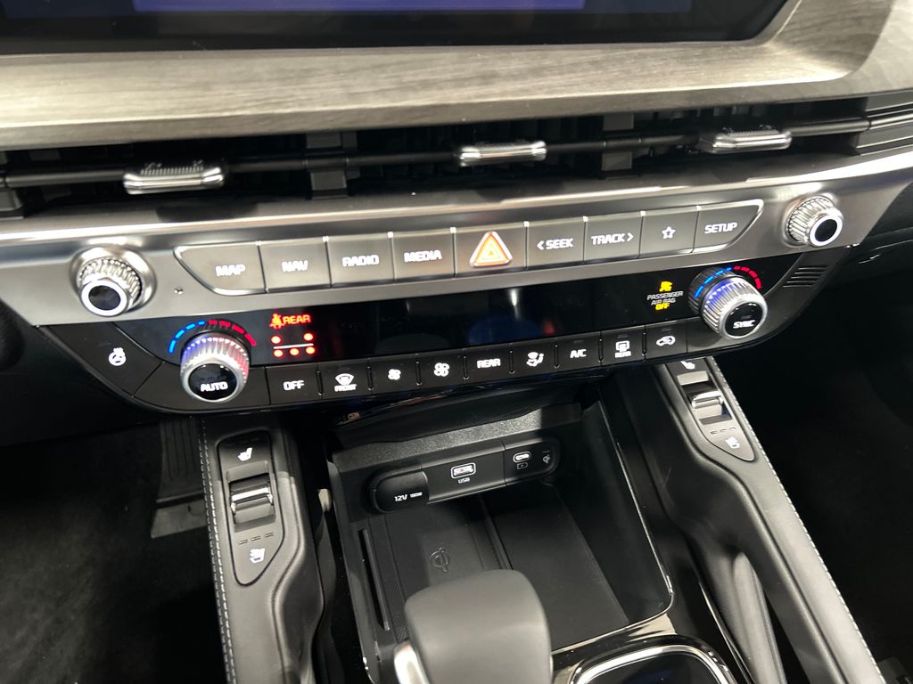 new 2025 Kia Telluride car, priced at $48,195