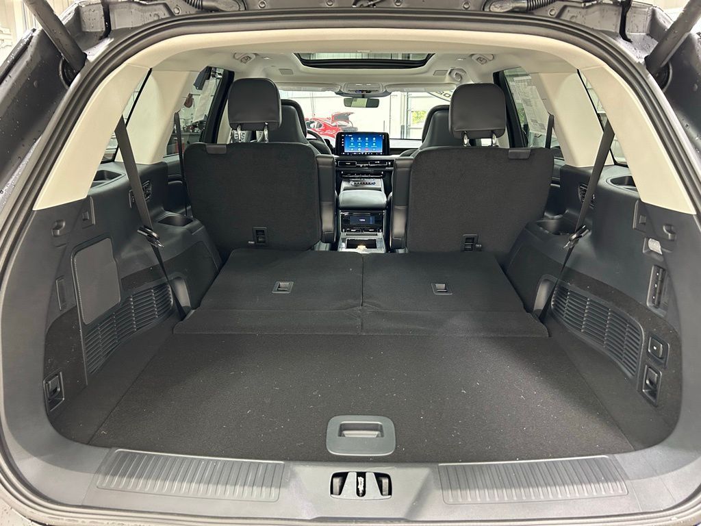 new 2026 Lincoln Aviator car, priced at $79,850