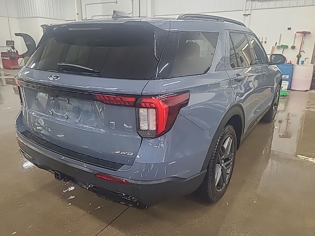 new 2025 Ford Explorer car, priced at $43,689