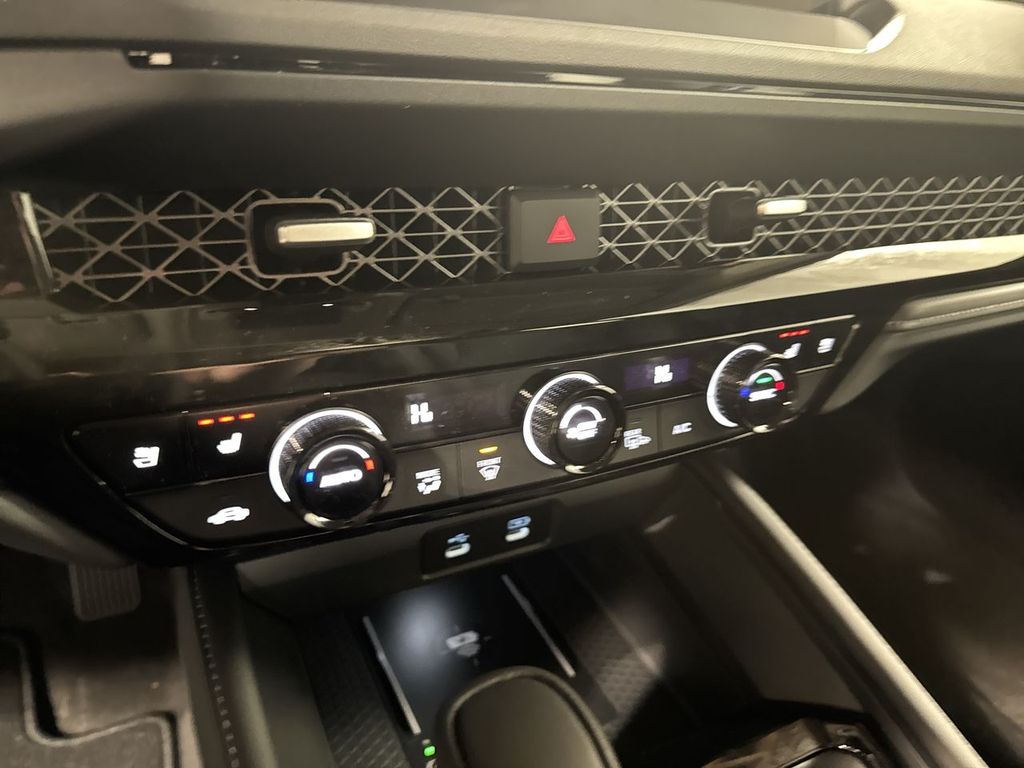 new 2025 Honda Accord Hybrid car, priced at $40,450