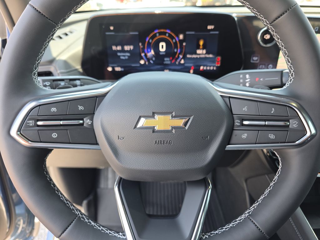 new 2025 Chevrolet Traverse car, priced at $43,066