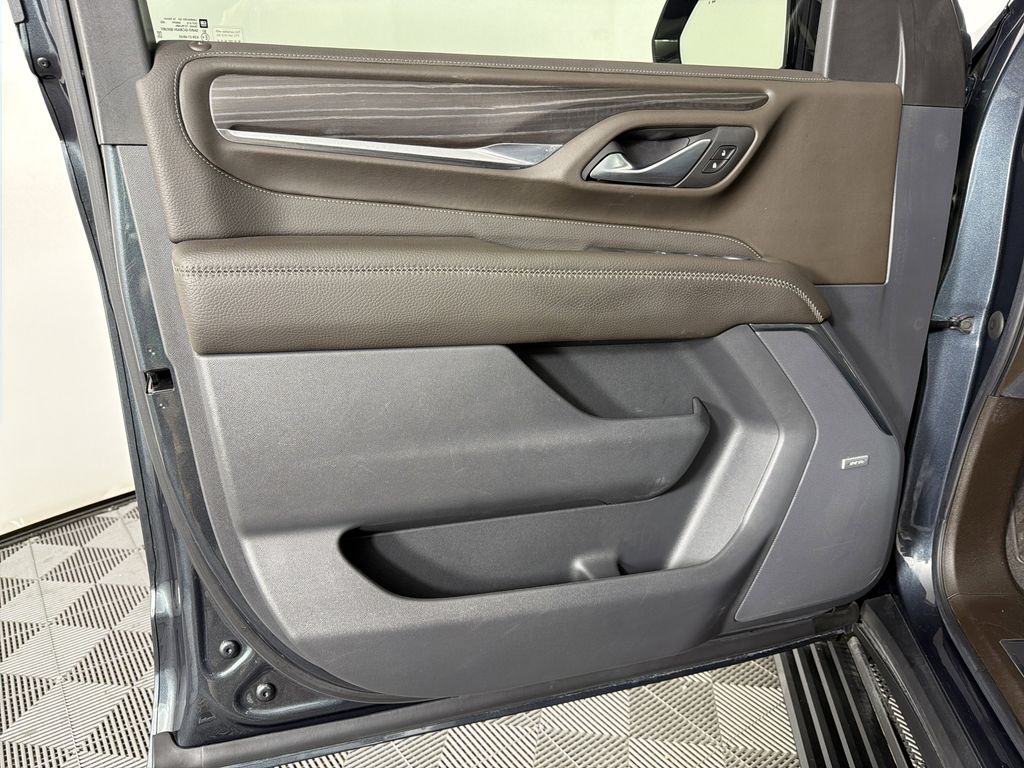 used 2022 GMC Yukon car, priced at $59,995