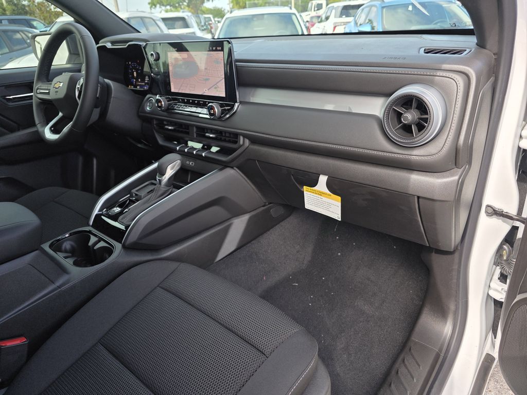 new 2025 Chevrolet Colorado car, priced at $30,400