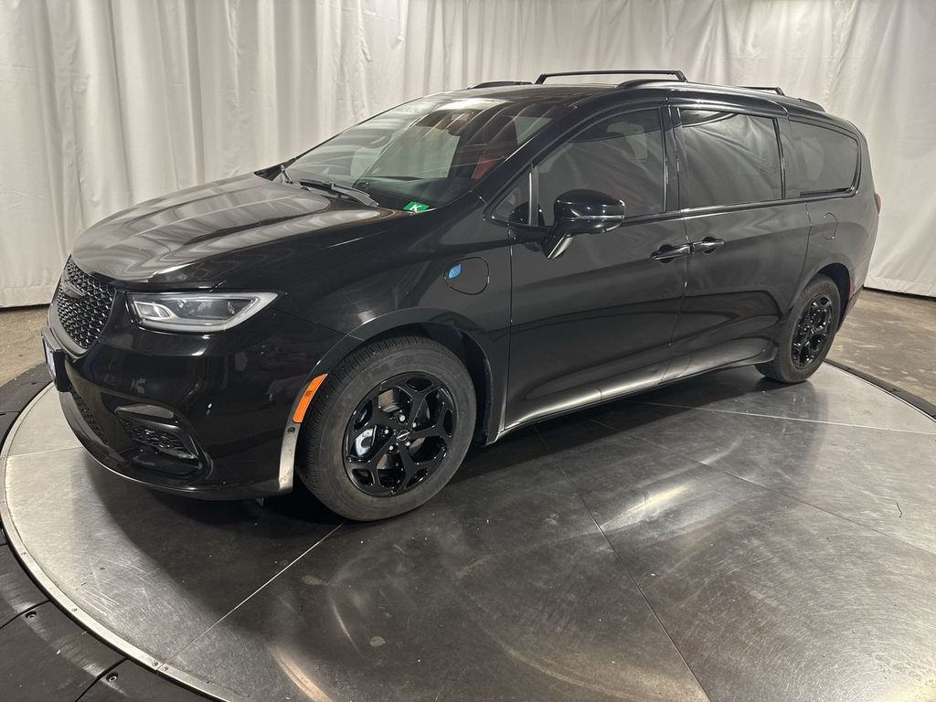 used 2021 Chrysler Pacifica Hybrid car, priced at $27,482