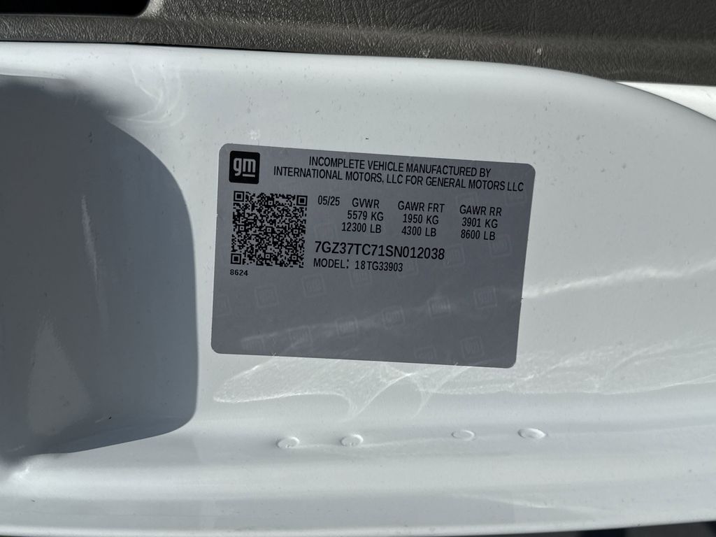 new 2025 GMC Savana 3500 car, priced at $40,505