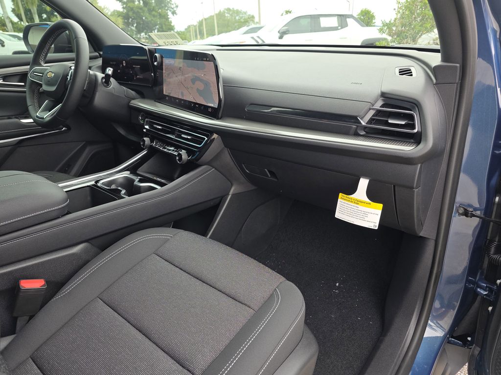 new 2026 Chevrolet Traverse car, priced at $42,695