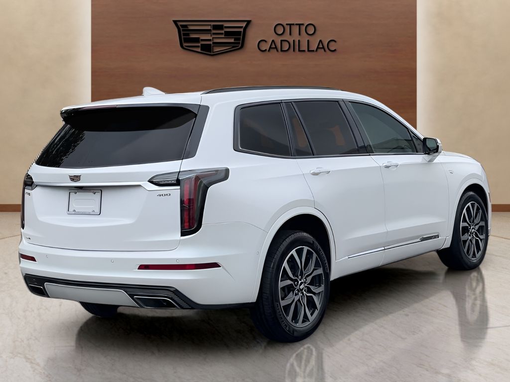 used 2021 Cadillac XT6 car, priced at $33,490