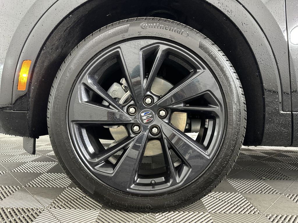 new 2025 Buick Envision car, priced at $38,240