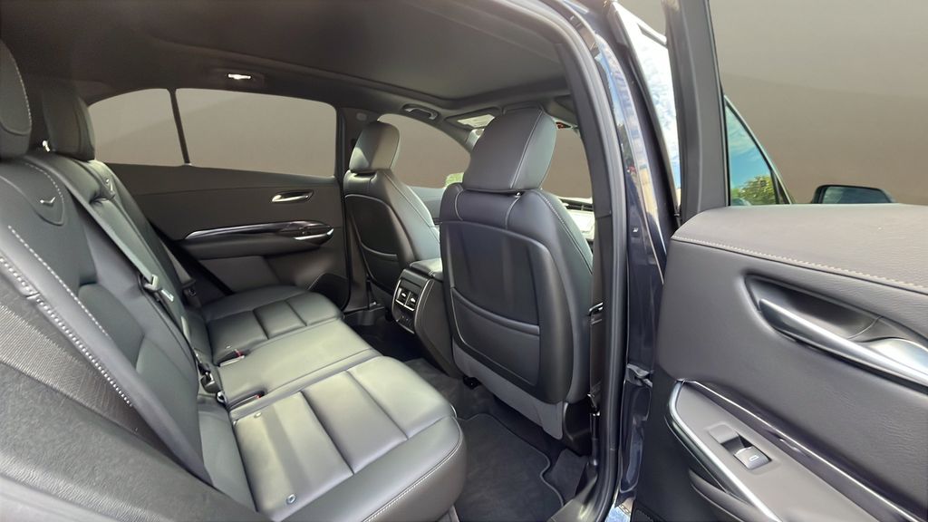 used 2023 Cadillac XT4 car, priced at $28,400