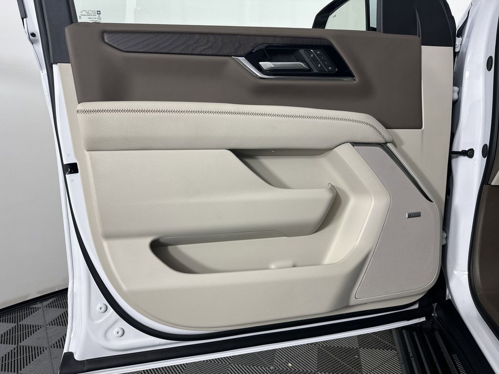 new 2025 GMC Yukon XL car, priced at $97,580