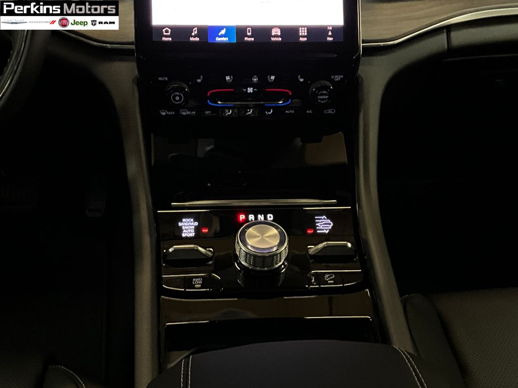 new 2025 Jeep Grand Cherokee car, priced at $59,841