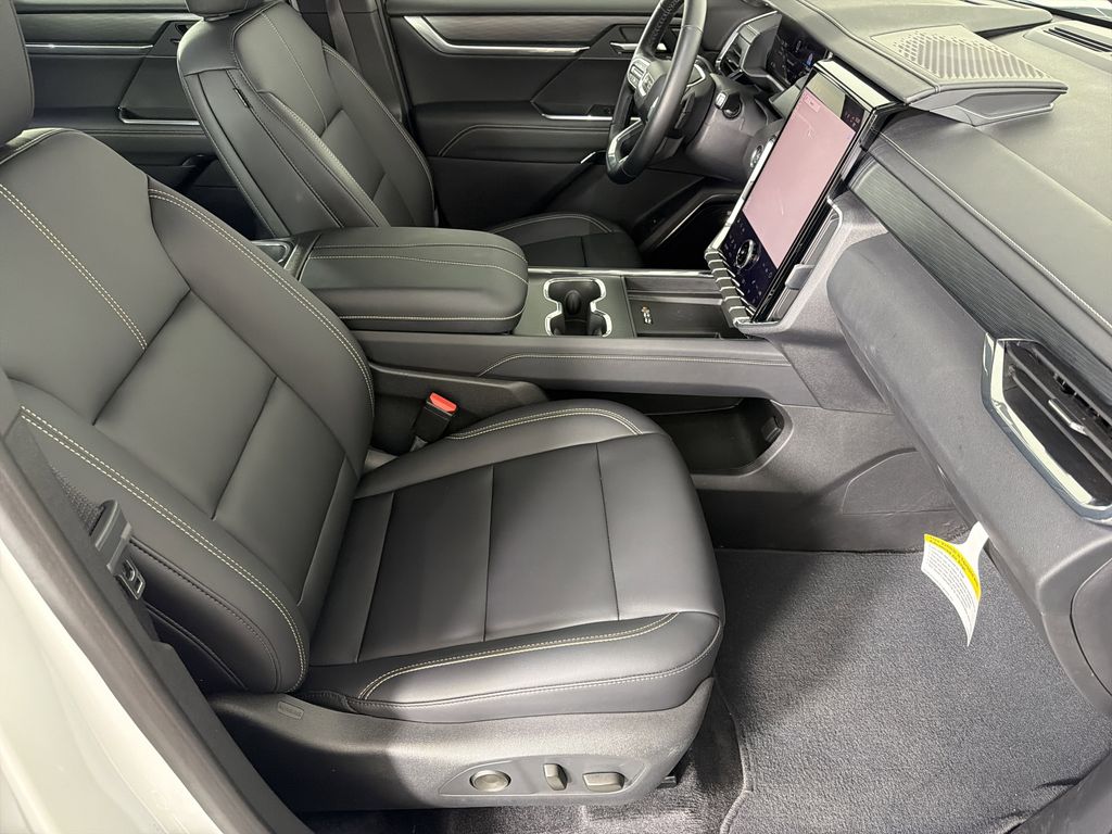 new 2025 GMC Acadia car, priced at $40,830