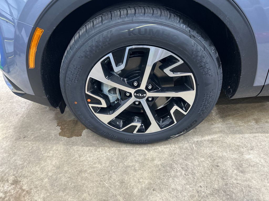 new 2025 Kia Sportage car, priced at $30,659