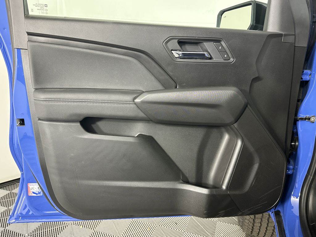 new 2025 GMC Canyon car, priced at $45,095