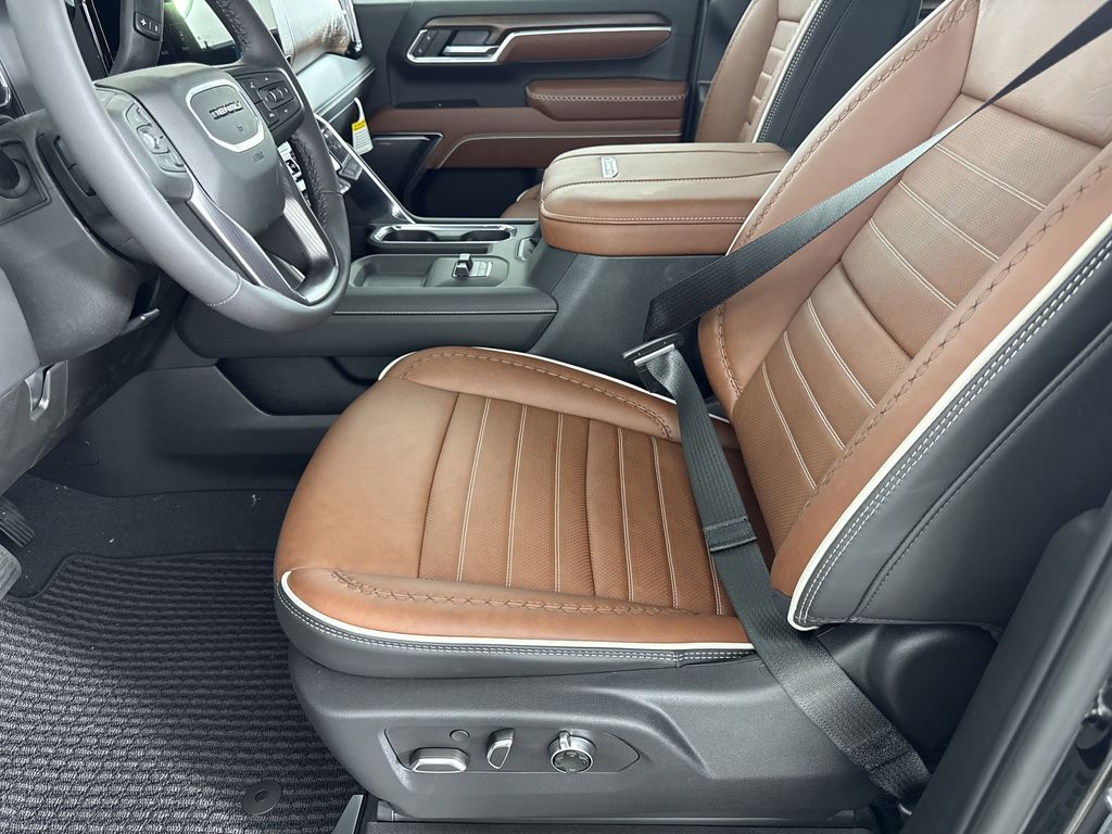 new 2025 GMC Sierra 2500HD car, priced at $94,014