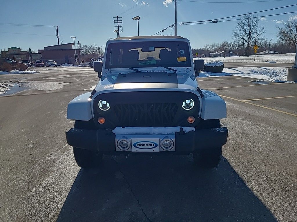 used 2015 Jeep Wrangler car, priced at $14,024