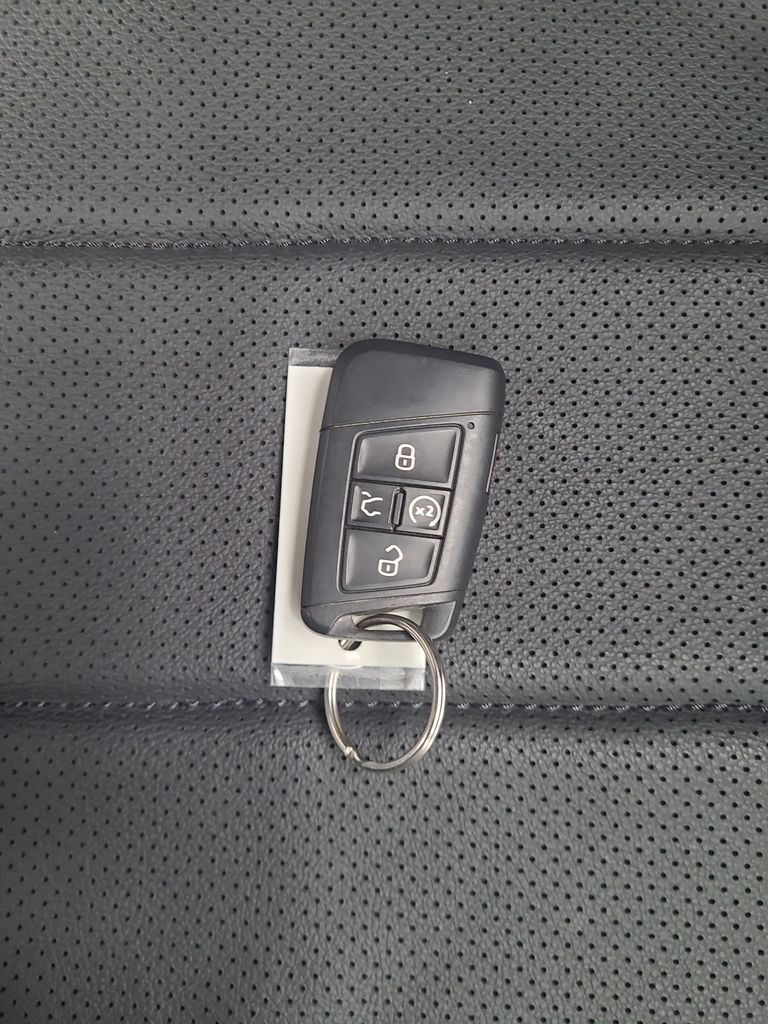 used 2022 Volkswagen Tiguan car, priced at $24,713