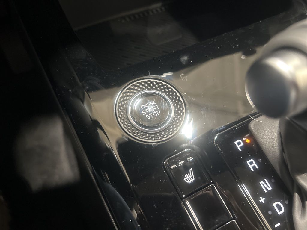 new 2025 Kia Niro car, priced at $27,997