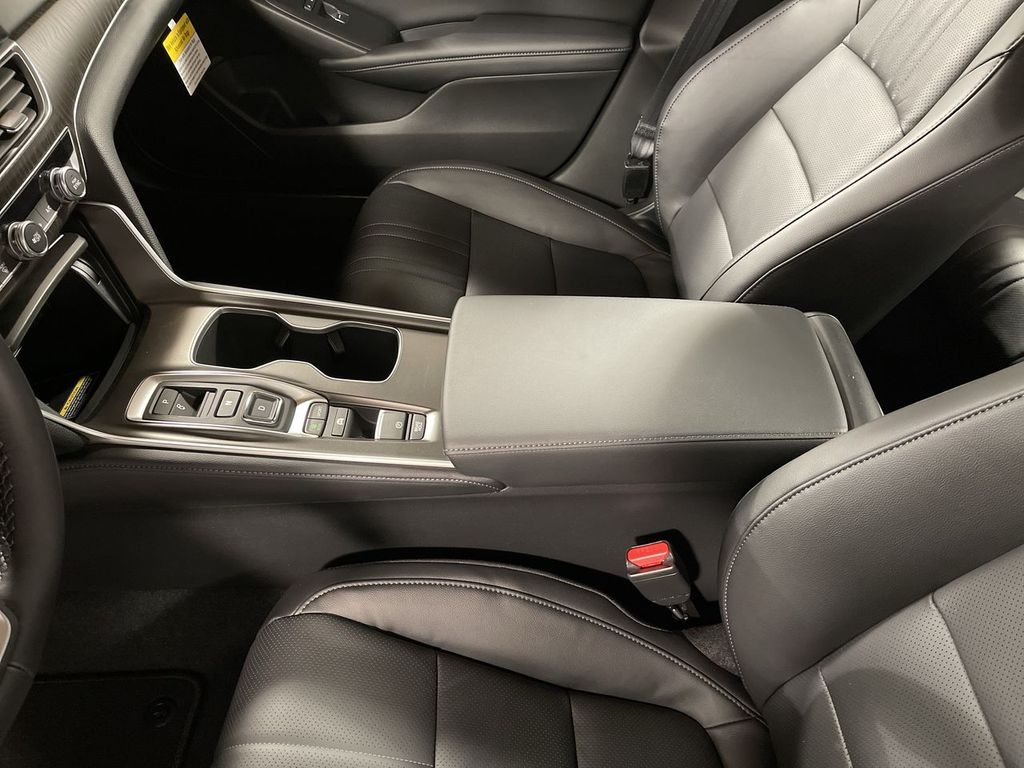 used 2022 Honda Accord Hybrid car, priced at $23,418
