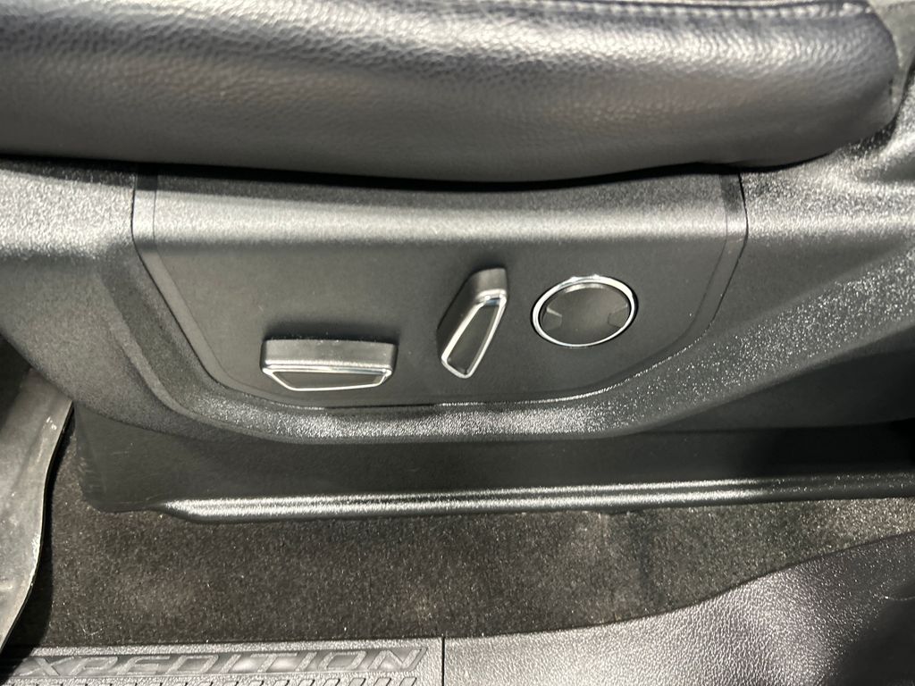 used 2019 Ford Expedition Max car, priced at $31,963