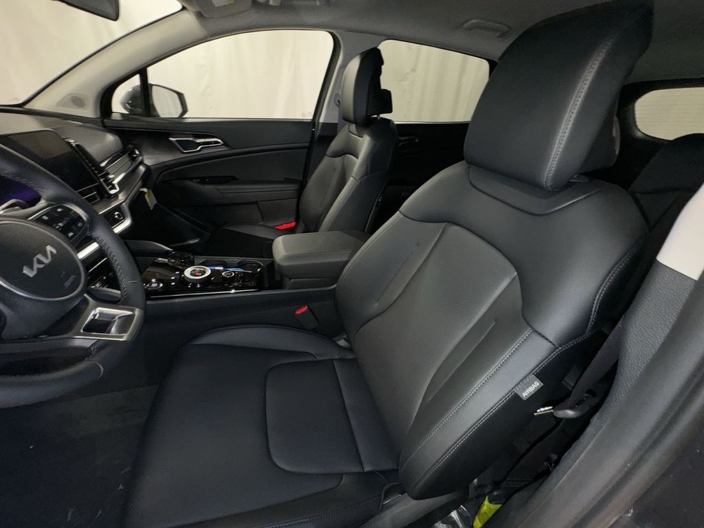 new 2025 Kia Sportage Hybrid car, priced at $33,615