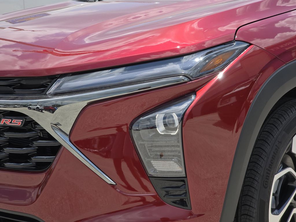 new 2025 Chevrolet Trax car, priced at $27,224