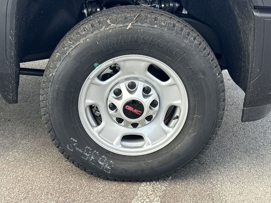 new 2024 GMC Sierra 2500HD car, priced at $45,578