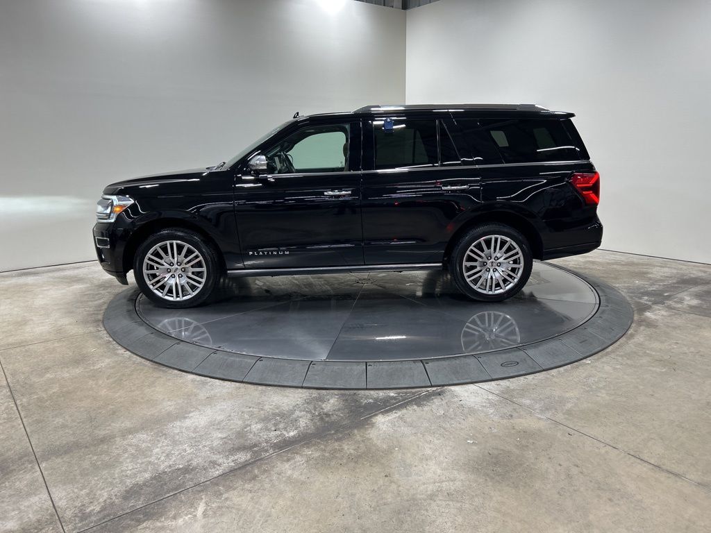 used 2022 Ford Expedition car, priced at $57,405