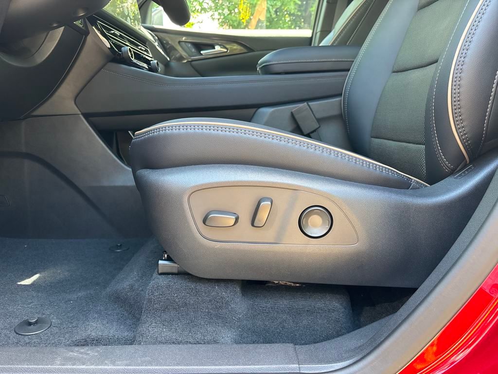 new 2025 Chevrolet Traverse car, priced at $59,290