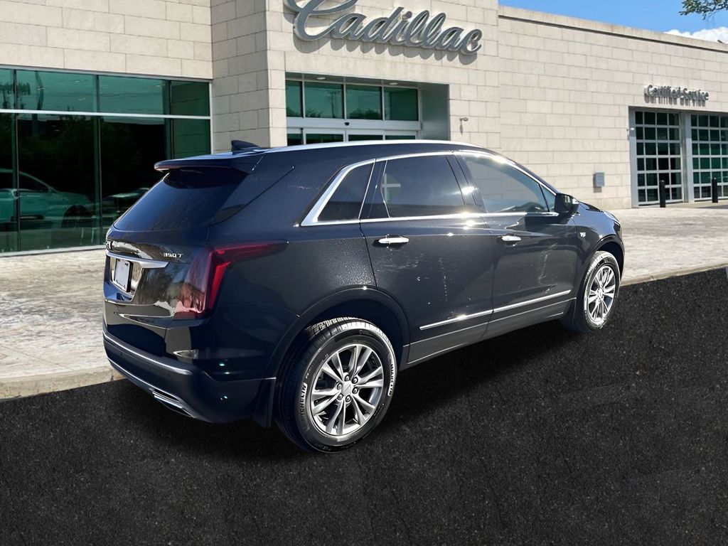 used 2022 Cadillac XT5 car, priced at $34,950