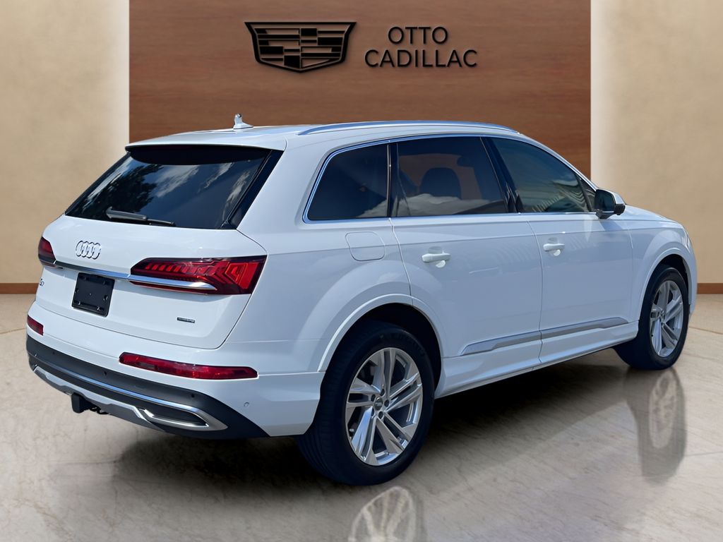 used 2020 Audi Q7 car, priced at $32,300