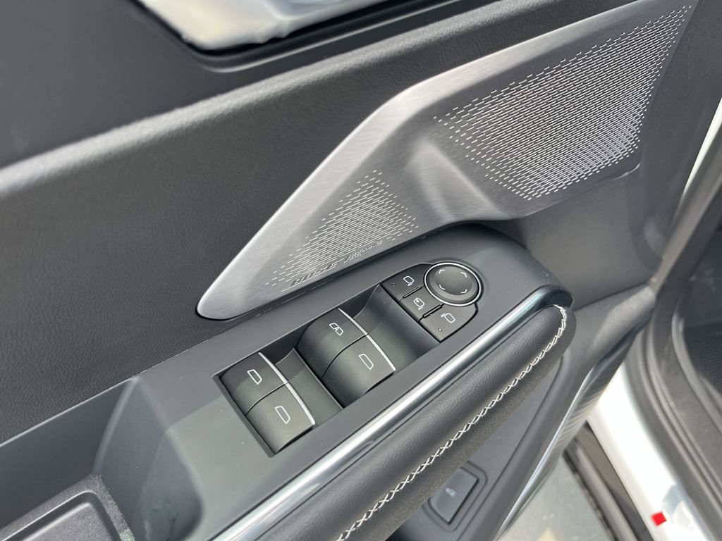 new 2025 GMC Acadia car, priced at $63,600