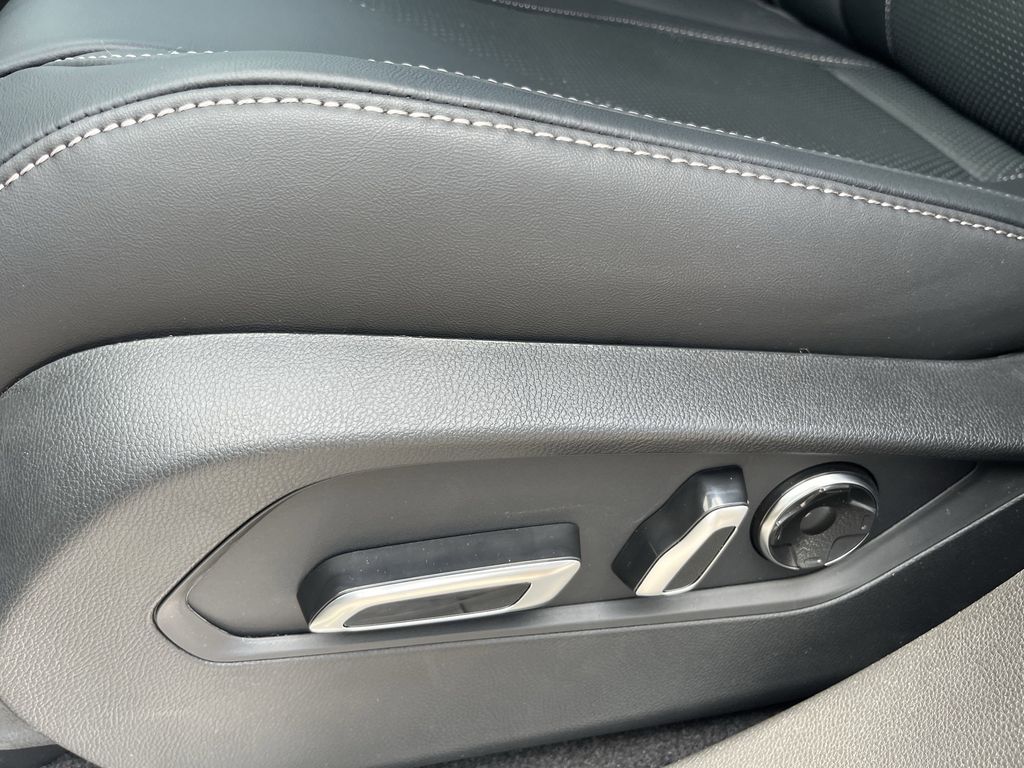 new 2025 Acura RDX car, priced at $49,250