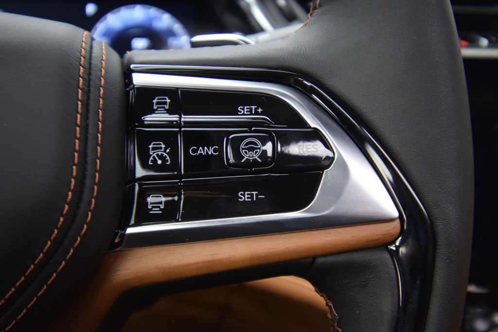 new 2025 Jeep Grand Cherokee car, priced at $63,876