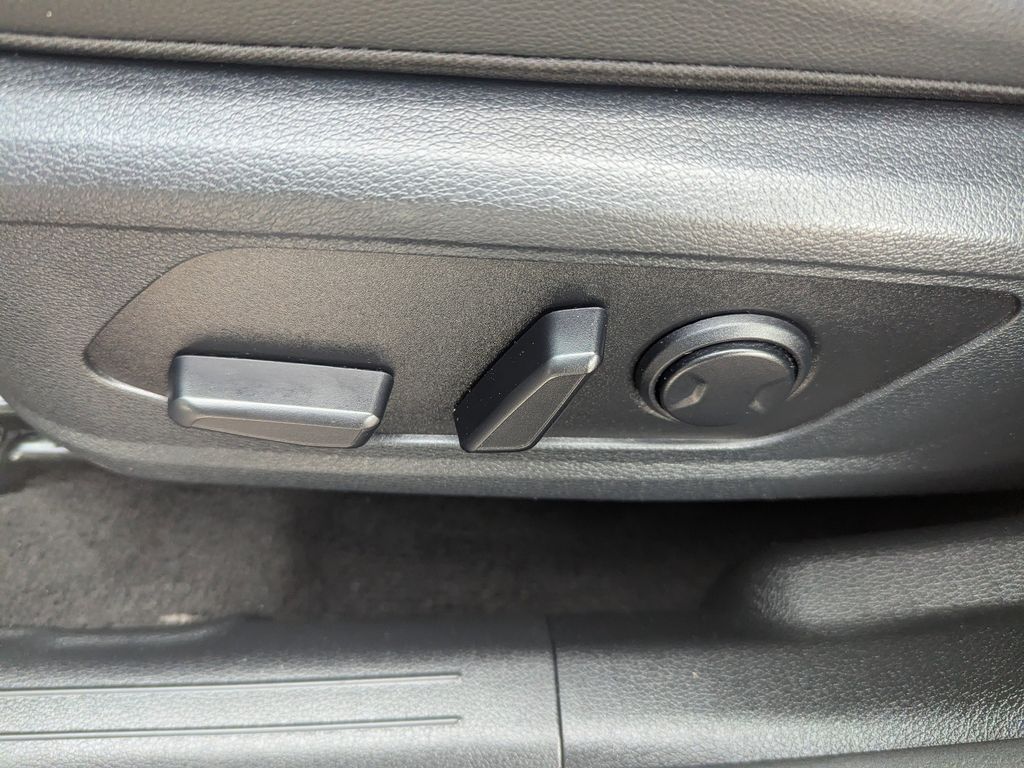 used 2025 Kia Sportage car, priced at $24,792