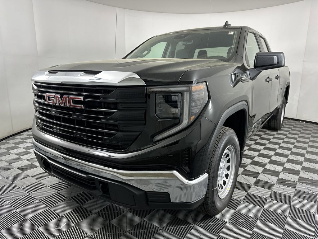 new 2025 GMC Sierra 1500 car, priced at $36,880