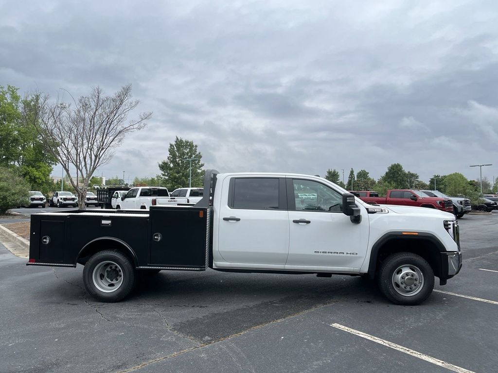 new 2024 GMC Sierra 3500HD car, priced at $52,493