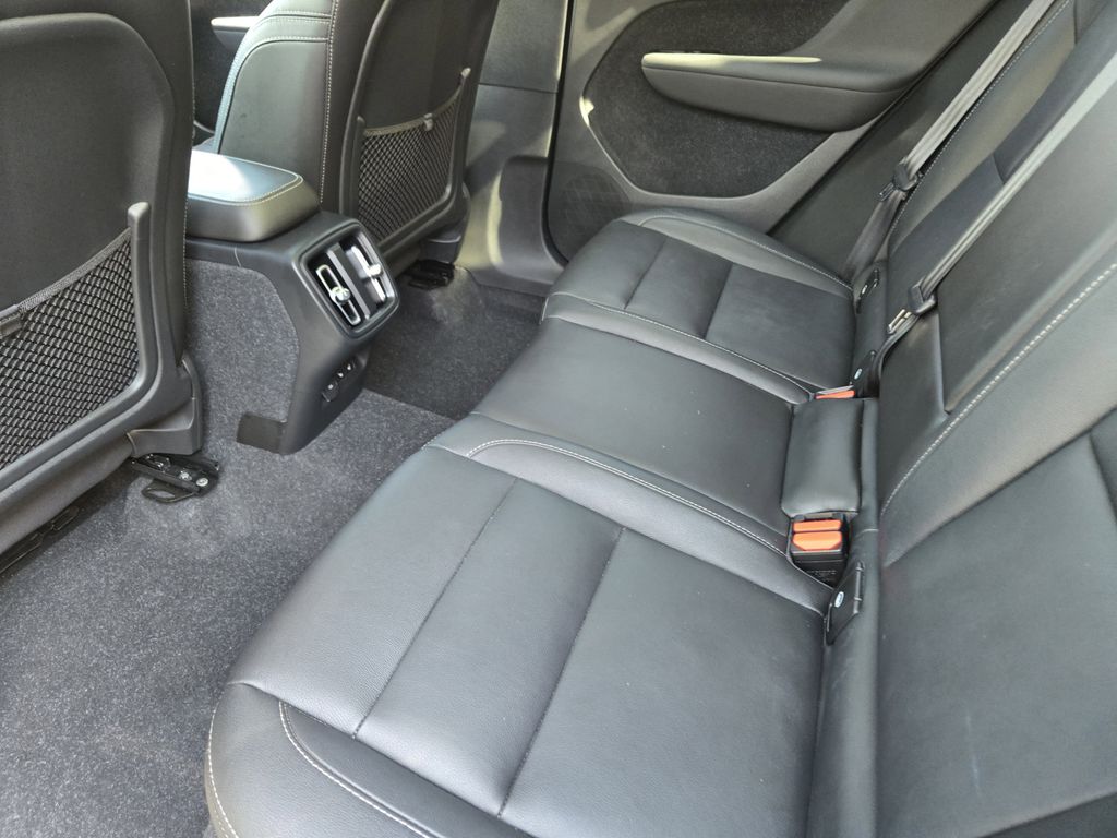 used 2021 Volvo XC40 car, priced at $22,862