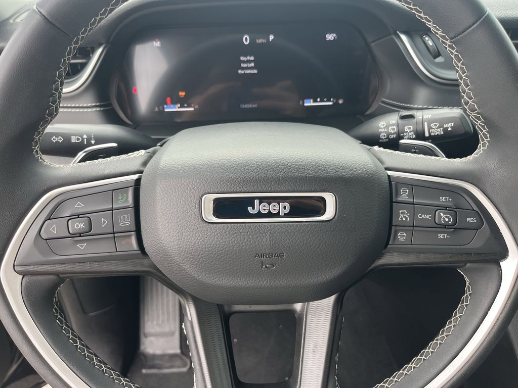 used 2024 Jeep Grand Cherokee car, priced at $29,795