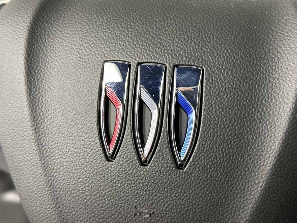 new 2025 Buick Envista car, priced at $30,065