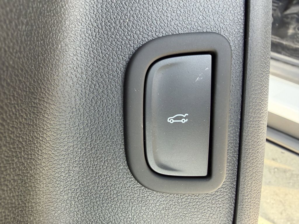 new 2026 GMC Acadia car, priced at $44,717