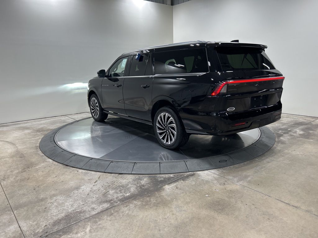 new 2025 Lincoln Navigator L car, priced at $122,545