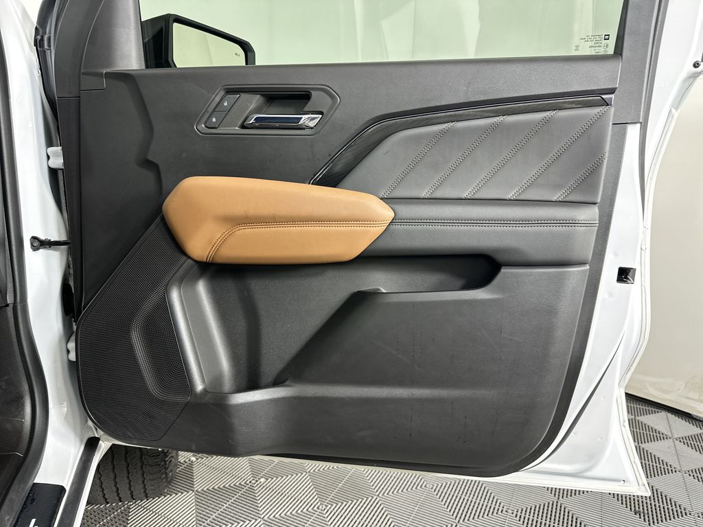 used 2023 GMC Canyon car, priced at $40,963