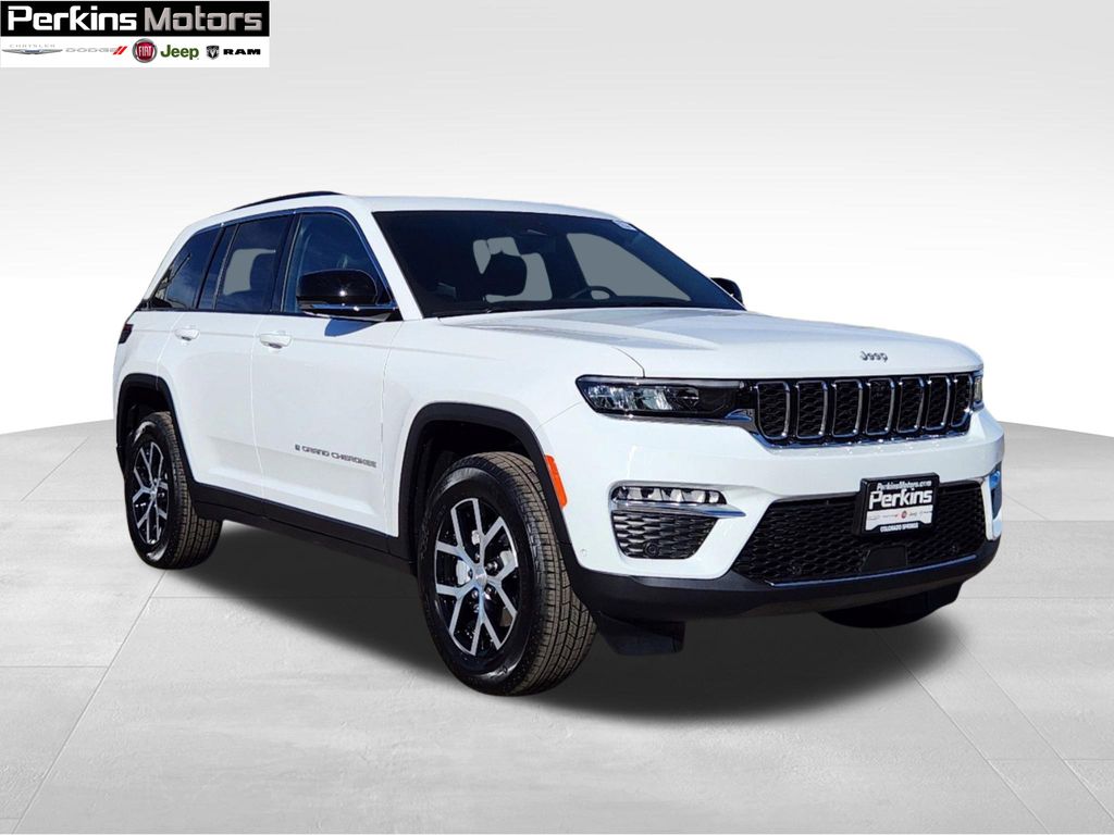 new 2025 Jeep Grand Cherokee car, priced at $48,399