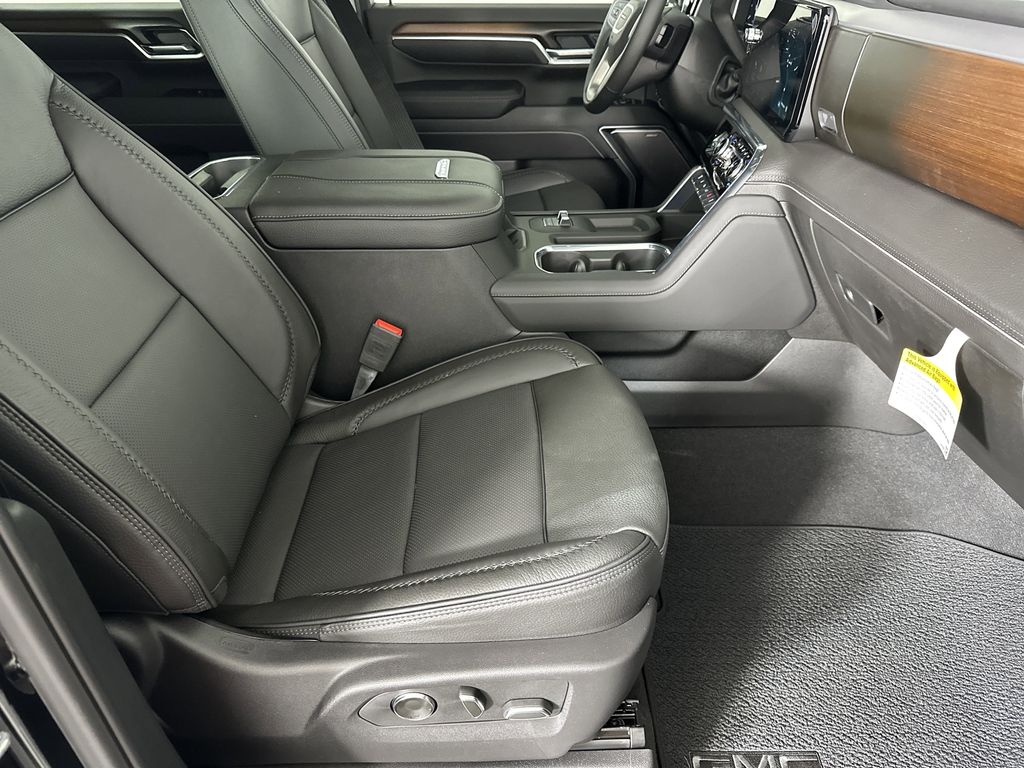 new 2025 GMC Sierra 2500HD car, priced at $84,030